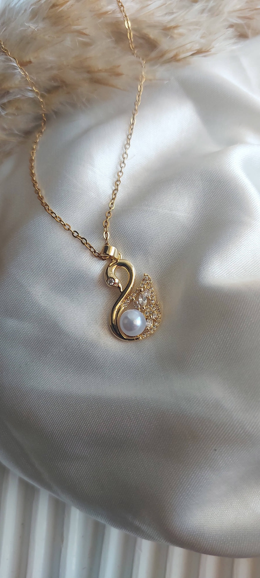 Pearl Swan