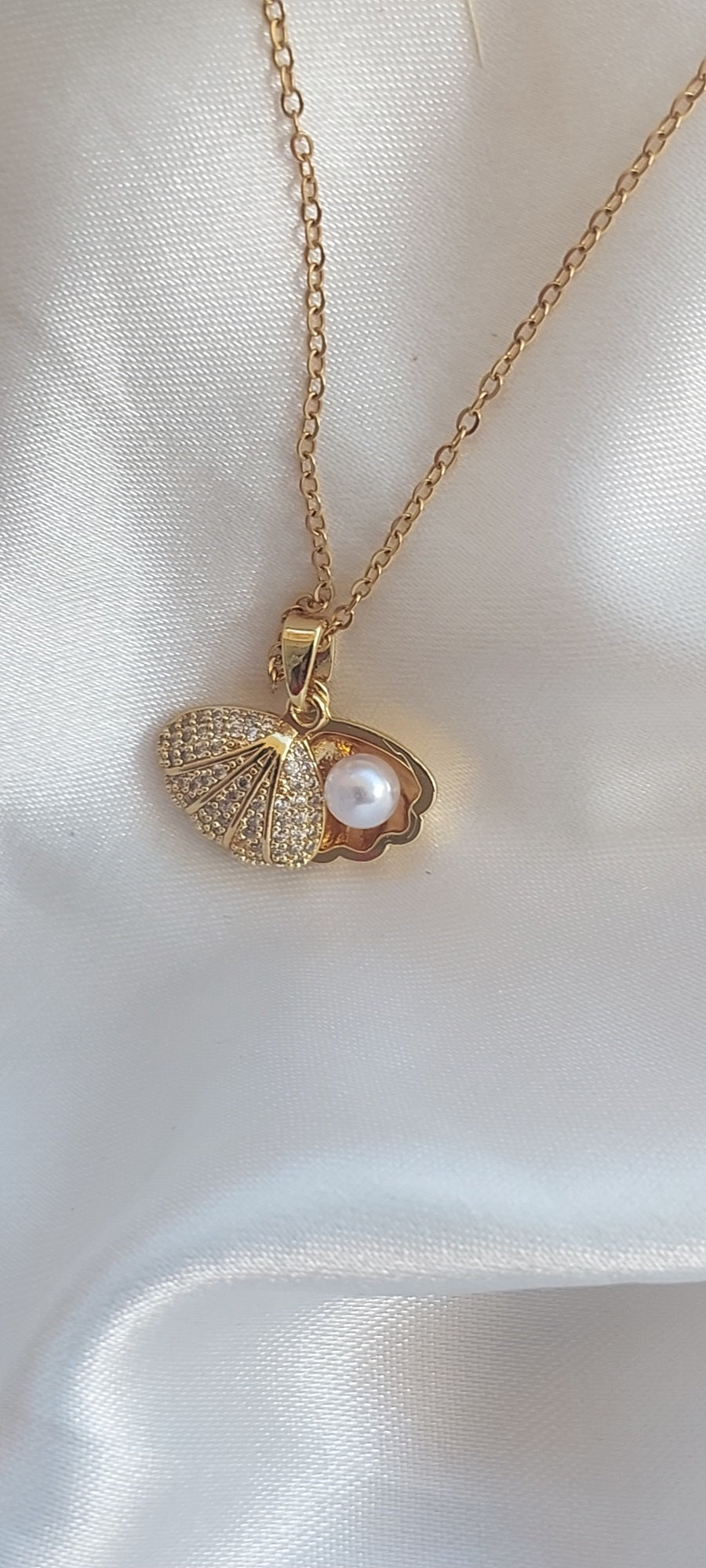 🐚 Pearl Whisper