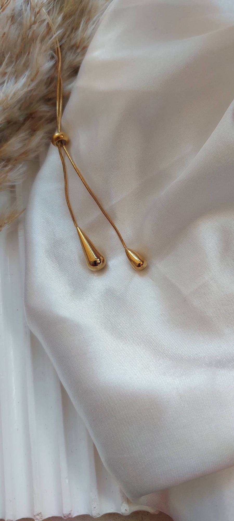 Collar Necklace